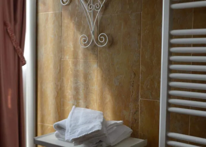 Montenero كافالكاسيل